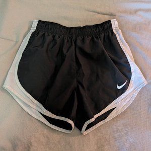 NIKE TEMPO SHORTS BRIEF-LINED WOMEN'S DRI-FIT BLACK WHITE